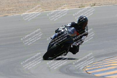 media/Apr-09-2023-SoCal Trackdays (Sun) [[333f347954]]/Turn 10 (115pm)/